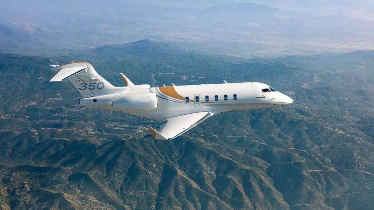 Bombardier Challenger 350 aircraft