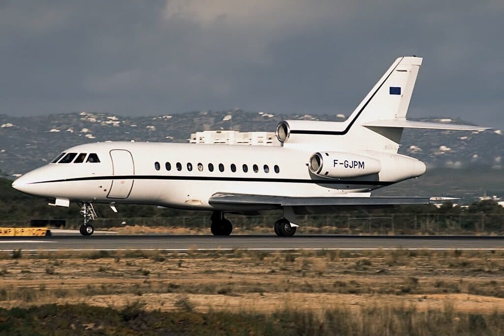 Dassault Falcon 900 aircraft