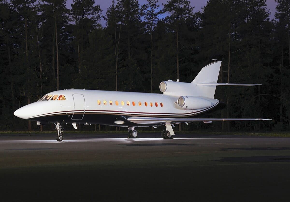 Dassault Falcon 900B aircraft